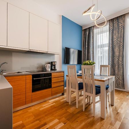 Ferienwohnung Wenecja Parking Gratis Moxy Te&Am Cracow Krakau Exterior foto