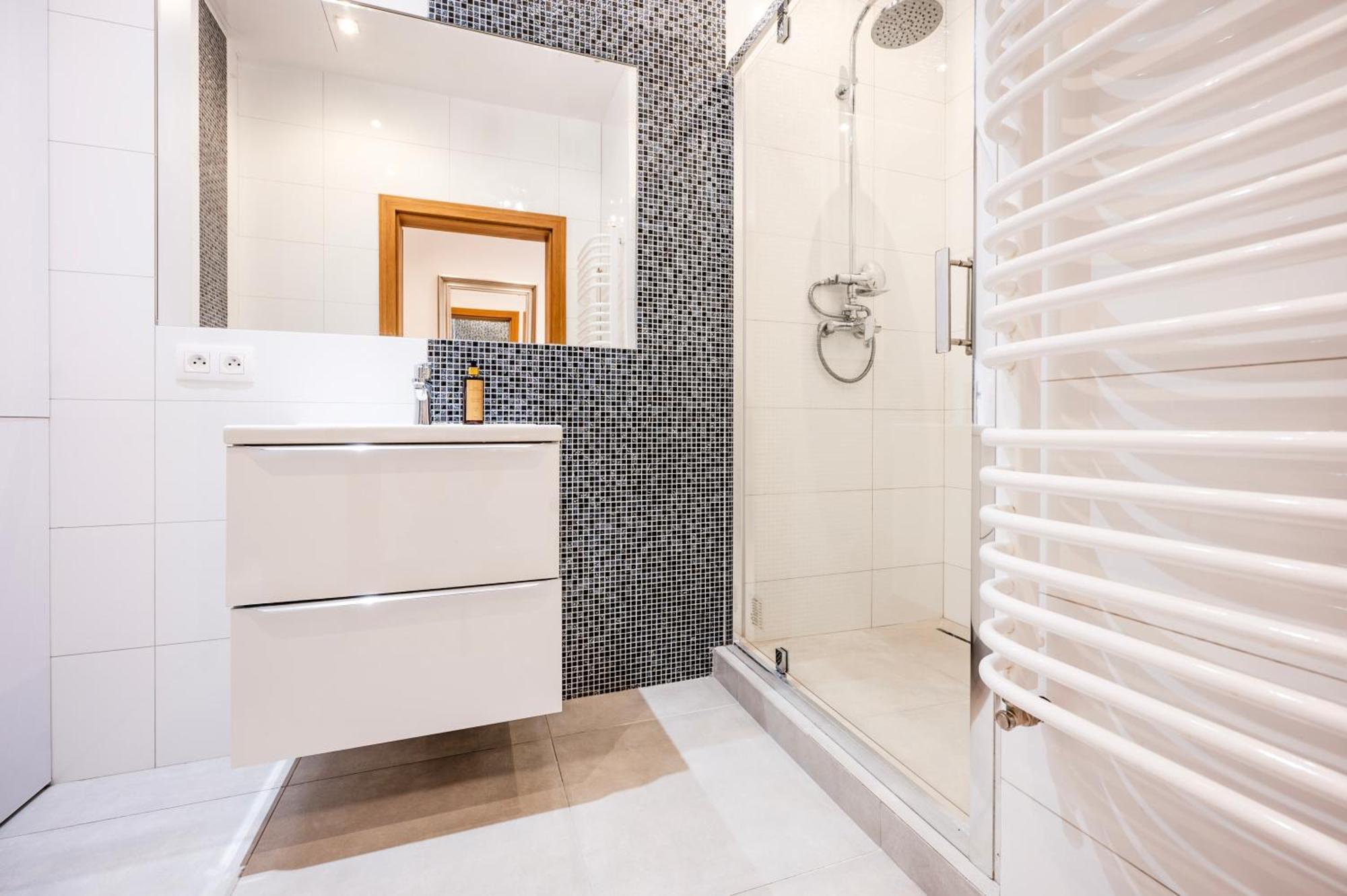 Ferienwohnung Wenecja Parking Gratis Moxy Te&Am Cracow Krakau Exterior foto